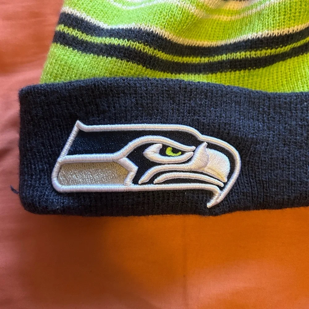Seattle Seahawks Green and Blue Pom-Pom Beanie - Picture 2 of 8